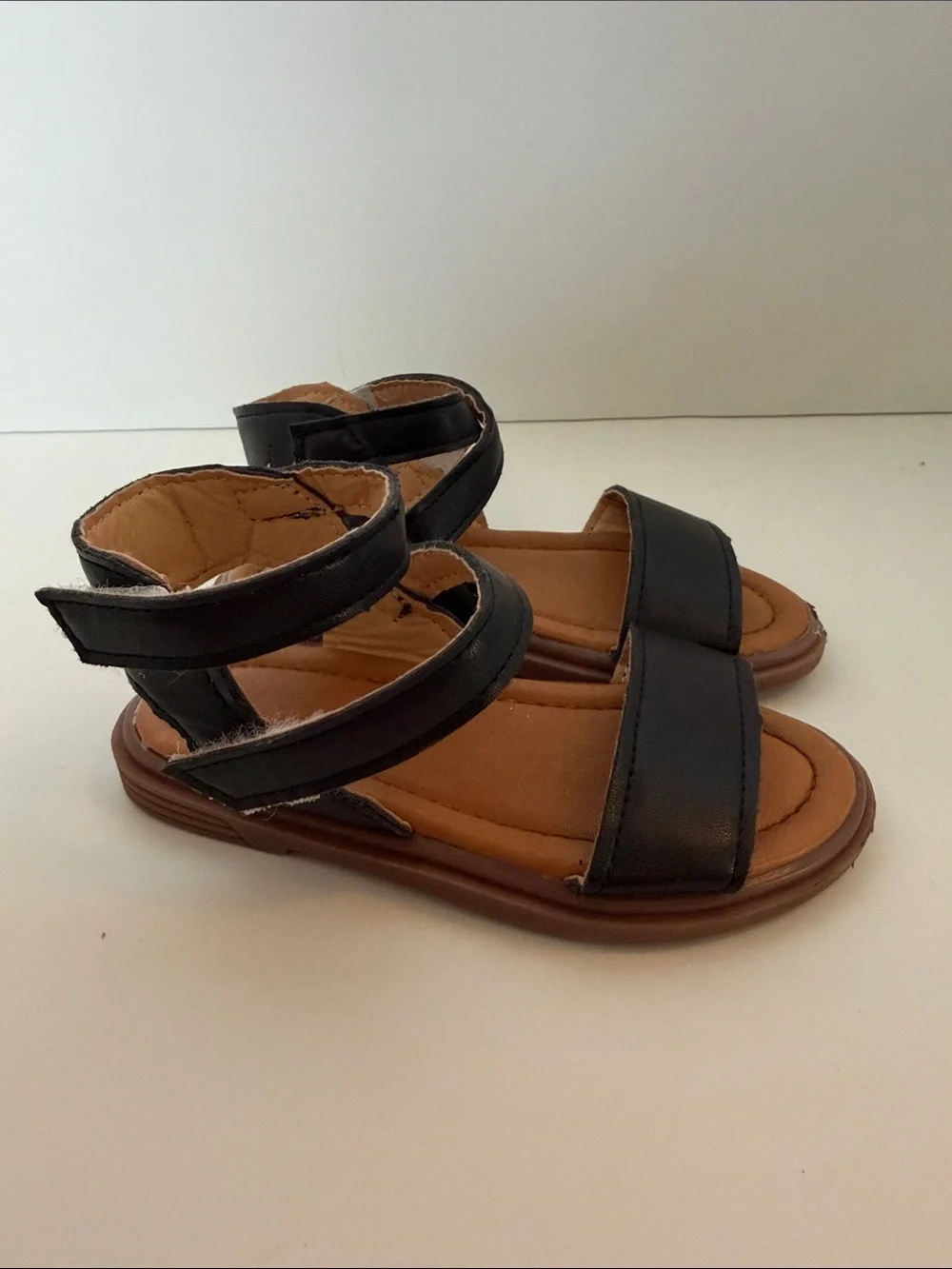 Girls 7 23 Kids Black Strappy Sandals EUC Summer shoes toddler Velcro closure